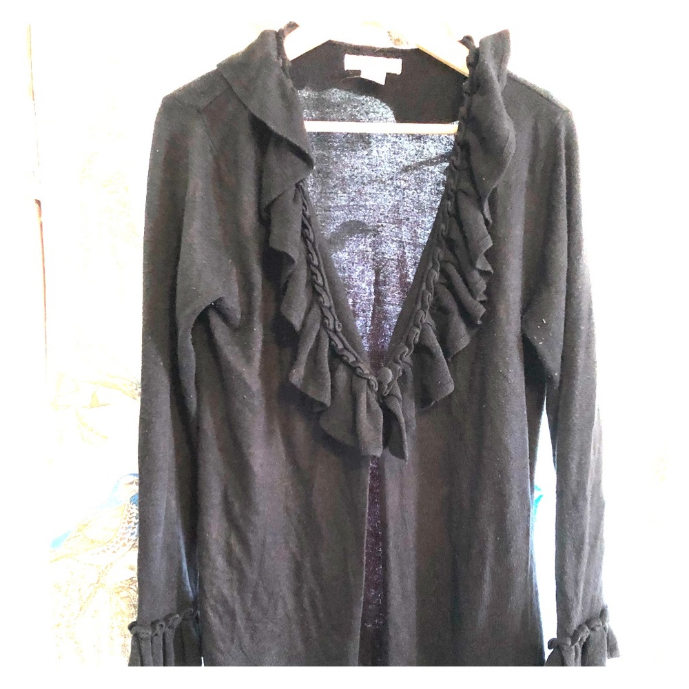 🌬Beautiful Soft Ruffled Cardigan Sweater!